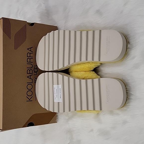 KOOLABURRA BY UGG Women's Furr-Ee Sandals - Picture 2 of 6